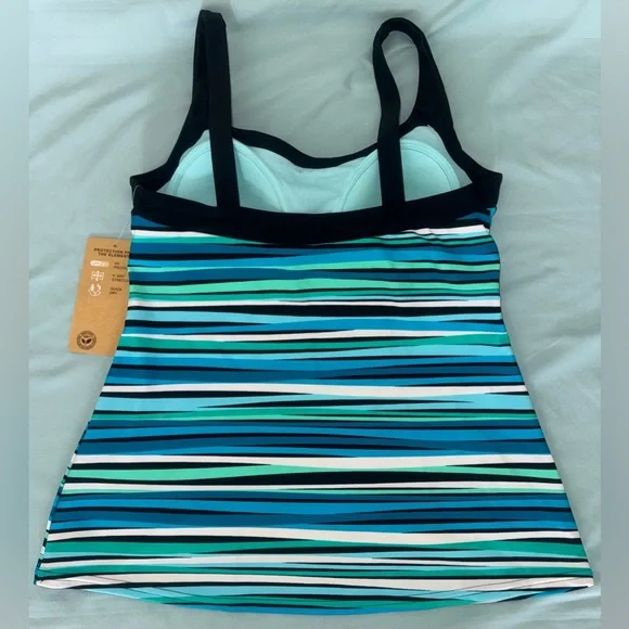 ZeroXposur Tankini Swimsuit Top - Picture 3 of 6